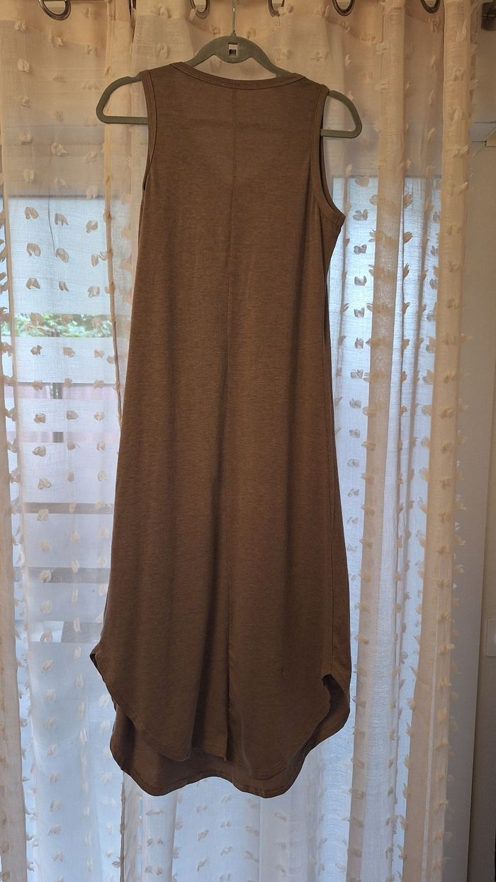 Robe longue débardeur taupe avec inscription - photo numéro 2