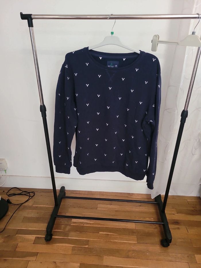 Leger pull avec tete de cerf