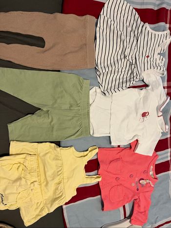 Lot vêtements bébé fille 1 mois