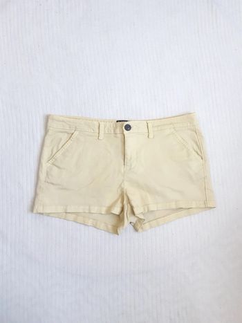 Short jaune Superdry
