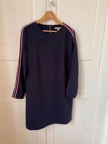 Robe droite bleu marine Esprit taille 44 (taille petit, convient à un 42)