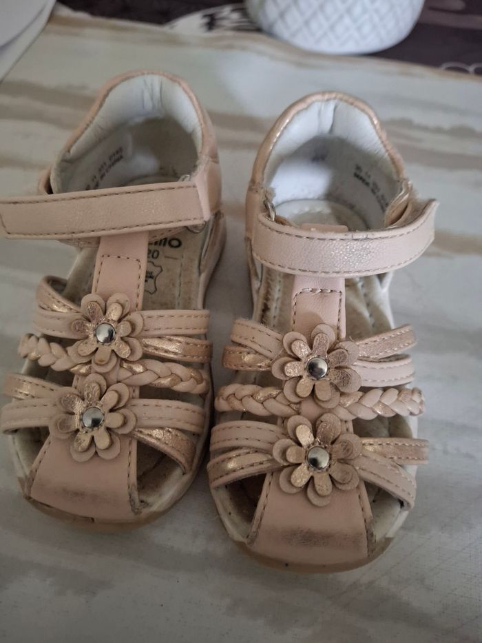 Sandales a fleur - photo numéro 2