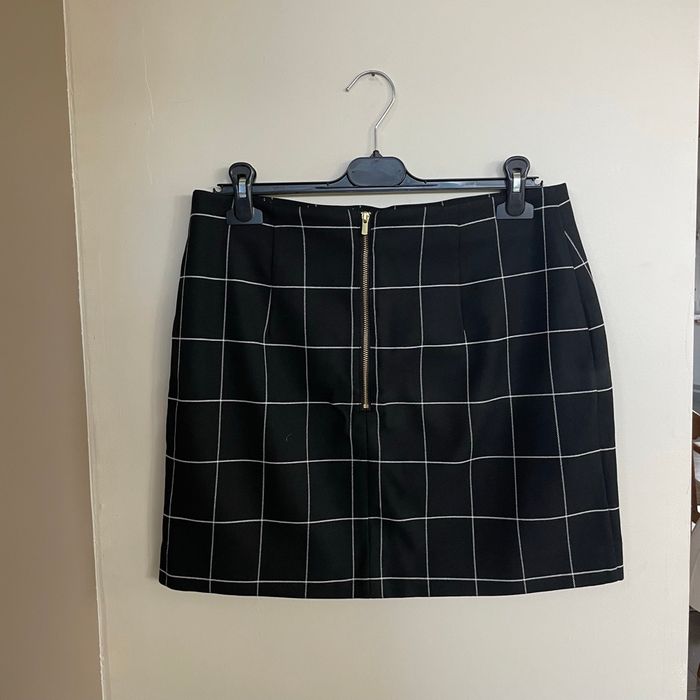 Jupe courte noire à carreaux blancs H&M taille 42 zip doré devant style graphique V062 - photo numéro 5