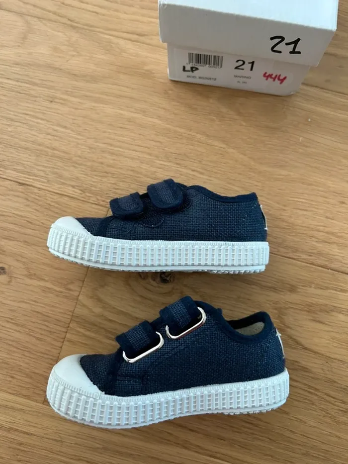 Chaussures Lola Palacios taille 21 - photo numéro 3
