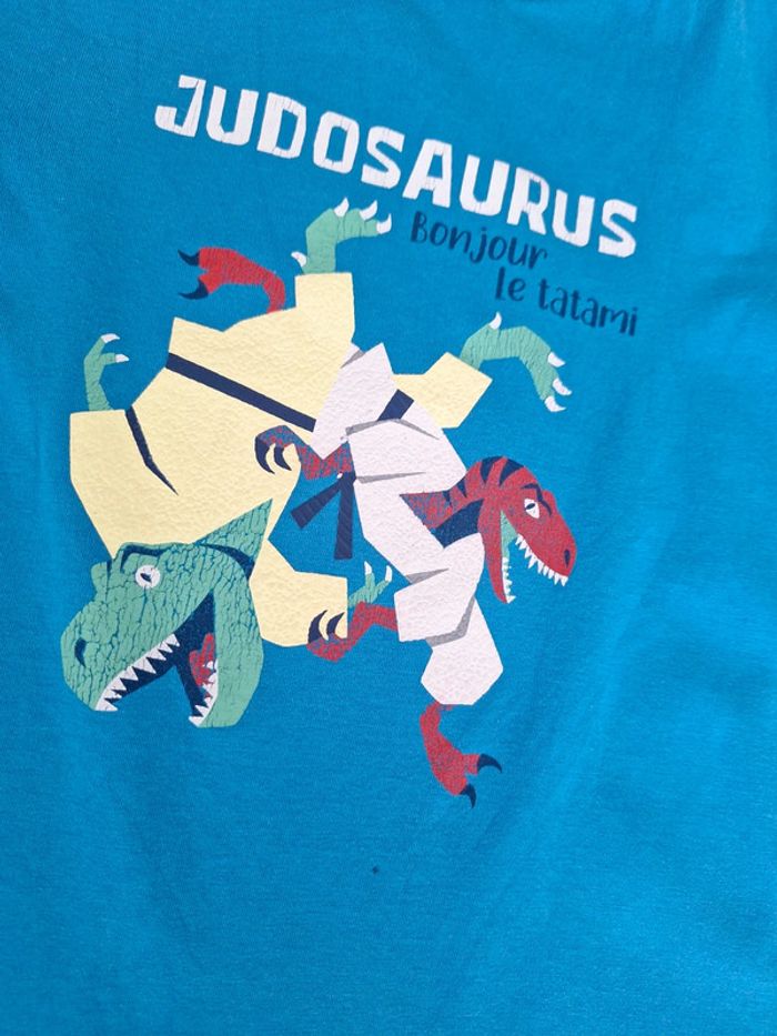 T-shirt taille 7 ans - photo numéro 2
