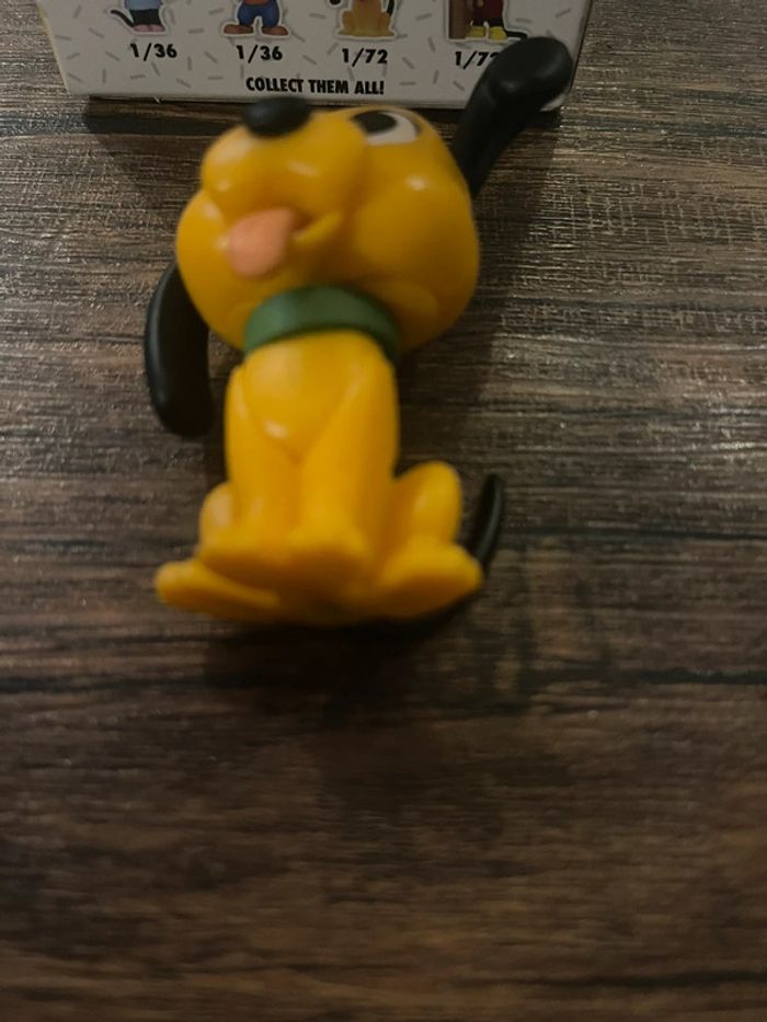Figurine disney Pluto mystery minis - photo numéro 3