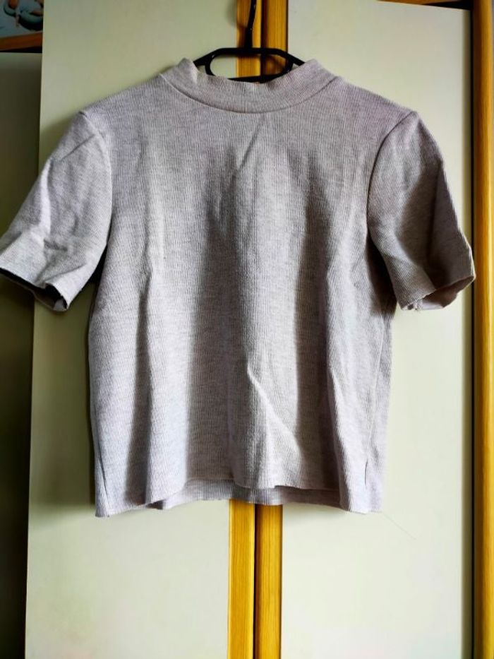 Haut gris