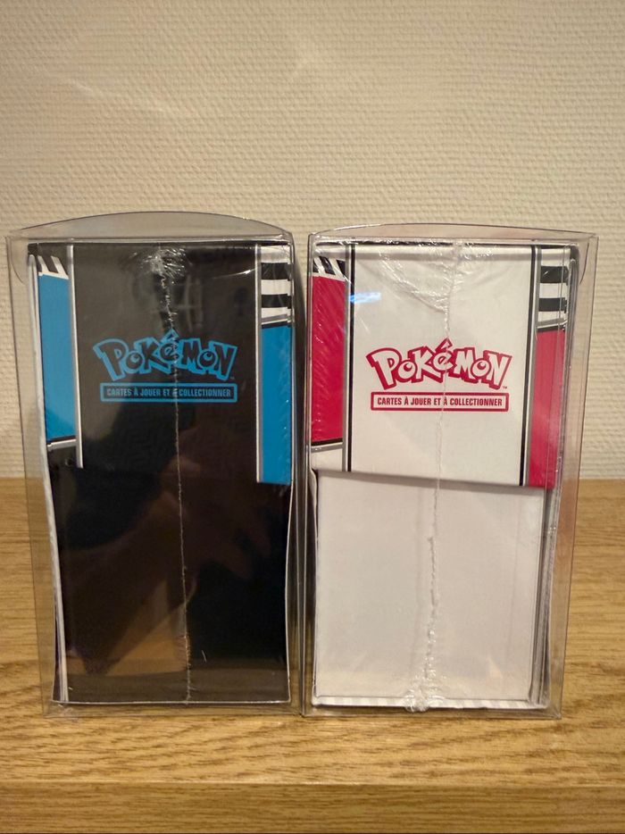 Etb Pokémon flamme blanche et foudre noir + protection - photo numéro 3