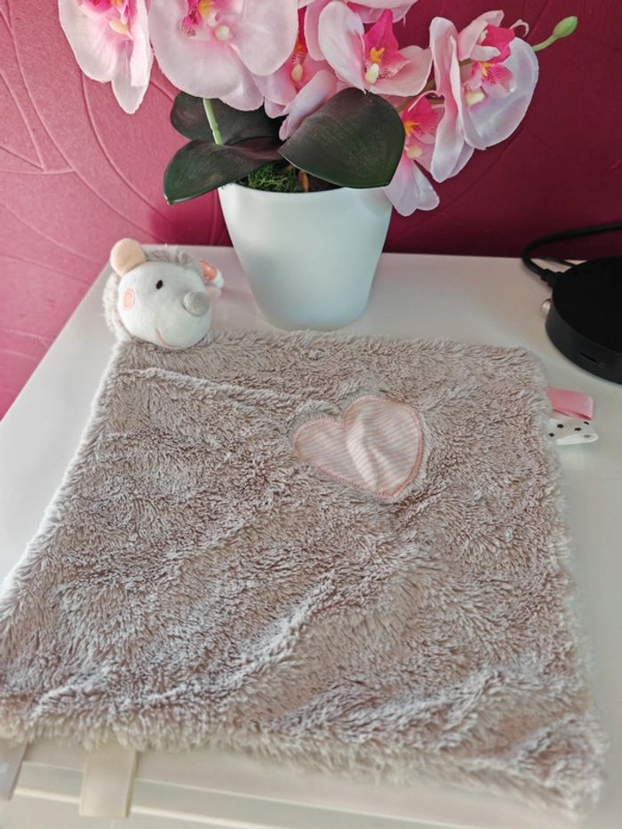 Doudou souris hérisson