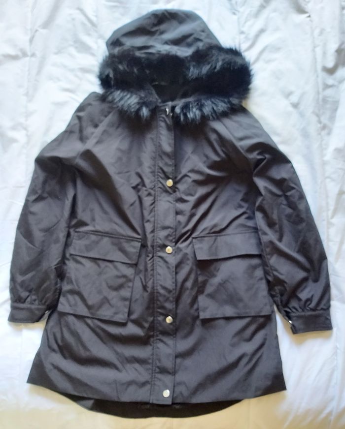 Manteau noir doublé neuf T. 40/42