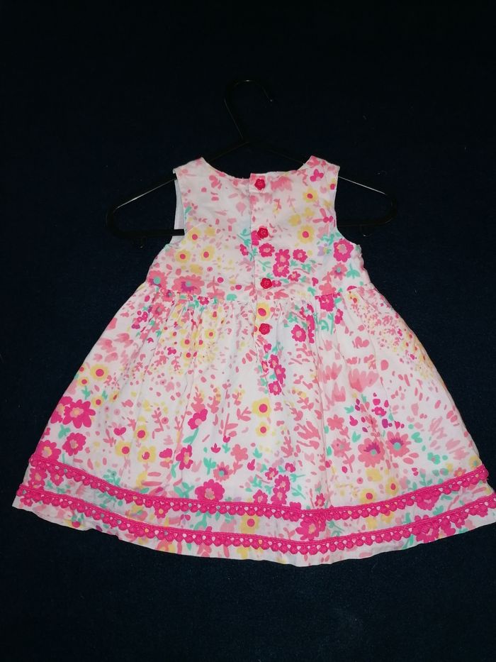 Robe fleurie 3 mois - photo numéro 2