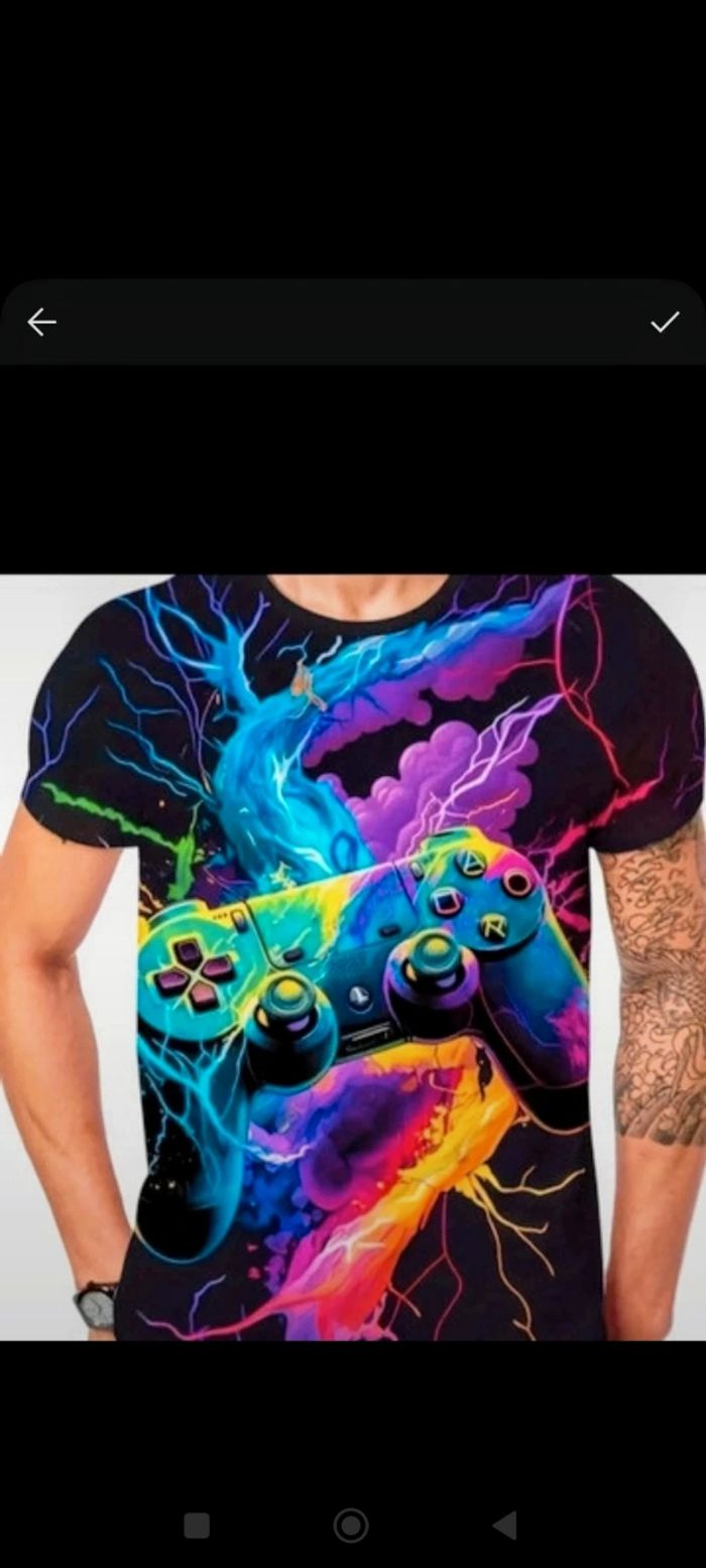 Tee shirt coloré en imprime manette t.2.xl