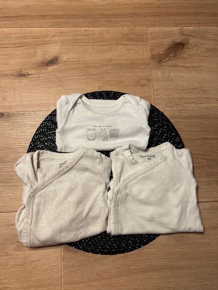 Lot de 3 bodies ML 3 mois