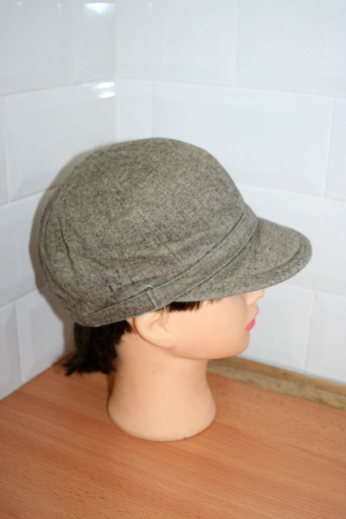 Casquette beige taille 55