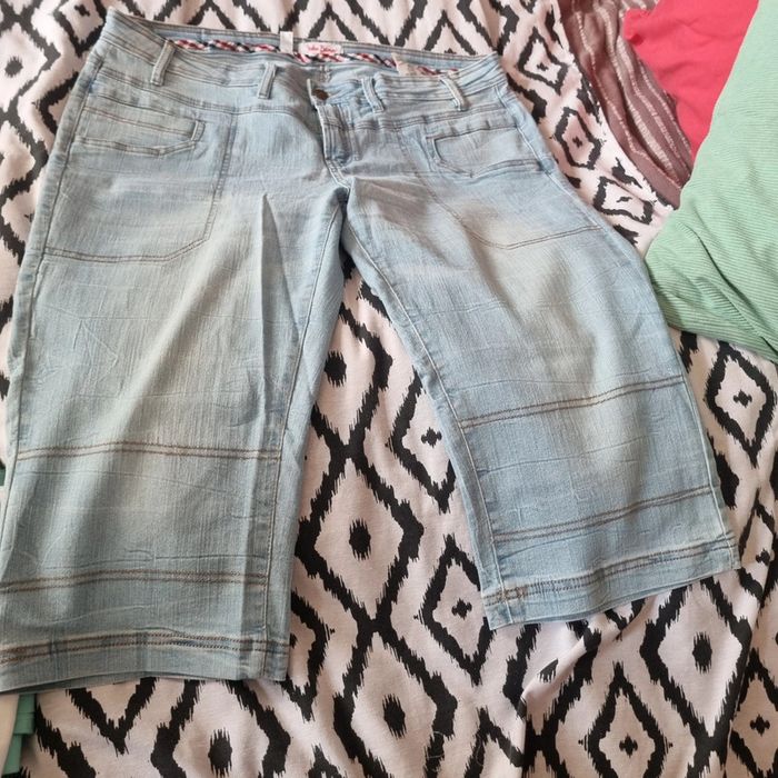 Lot de 2 bermudas en.jean John baner neufs sans étiquettes 50 - photo numéro 6