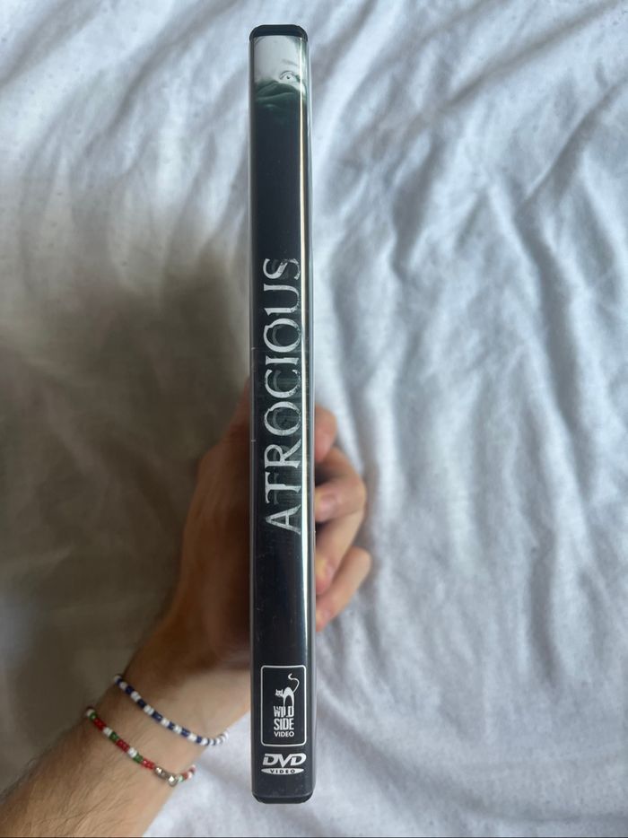 Atrocious DVD - photo numéro 3