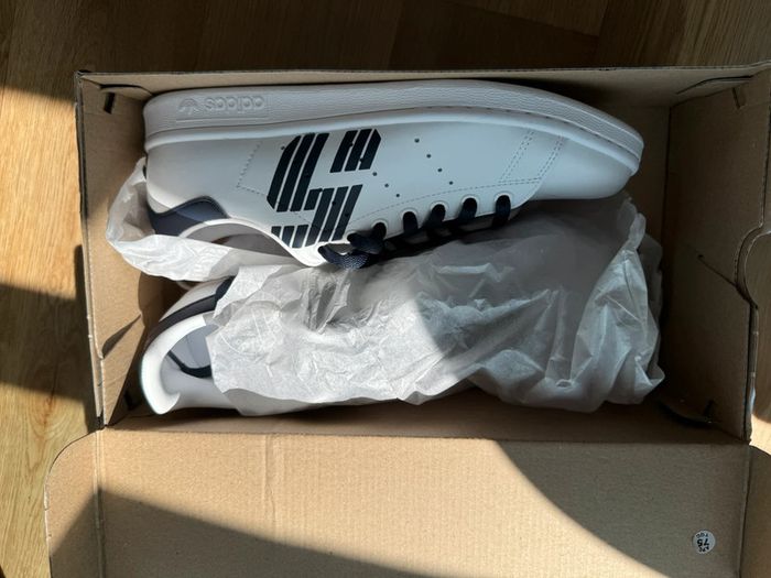 Stan smith bleu et blanche Renault r5 adidas - photo numéro 2