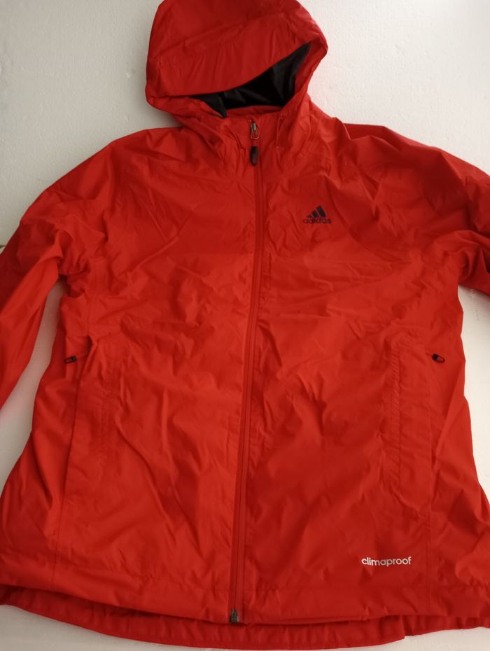 ADIDAS veste coupe-vent rouge homme/garçon,  F 168,  D 46. - photo numéro 2