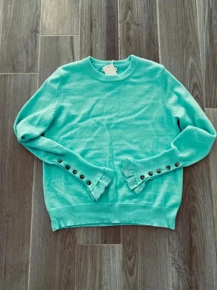 Joli Pull vert d'eau menthe manches longues dentelle taille 36/40 - photo numéro 2