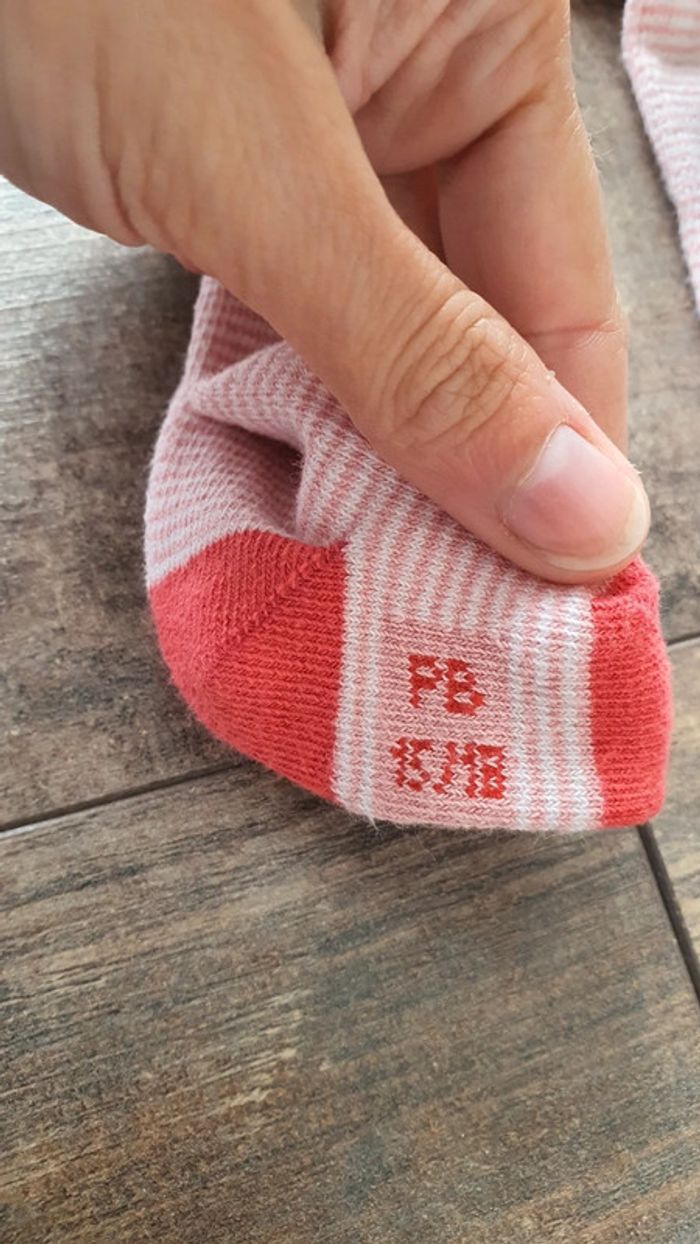 Collant petit bateau 0-3 mois en très bon état 👌 - photo numéro 2