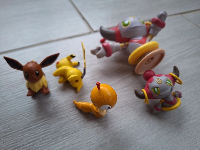Figurines pokemon - photo numéro 3