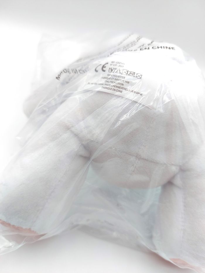 Peluche ours blanc OIA beauté Noël 2023 rose paillette doudou neuf emballé 21 cm - photo numéro 4