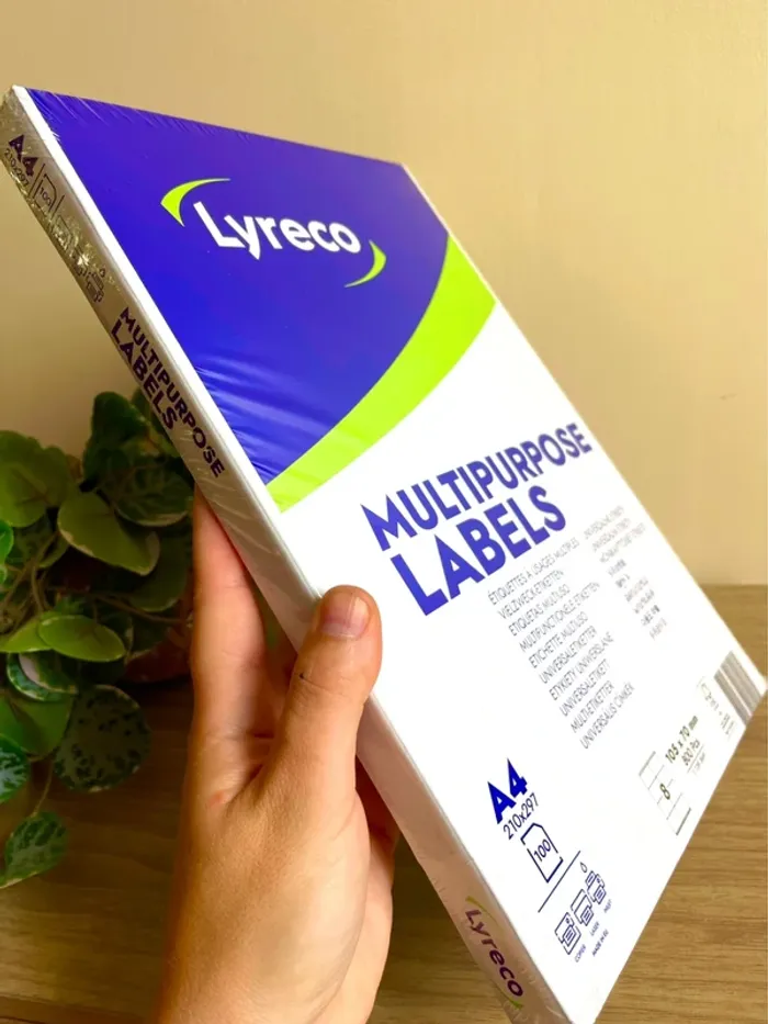 Etiquettes multipurpose Lyreco A4 105 x 70 mm 8 par feuille 800 pcs neuf - photo numéro 2
