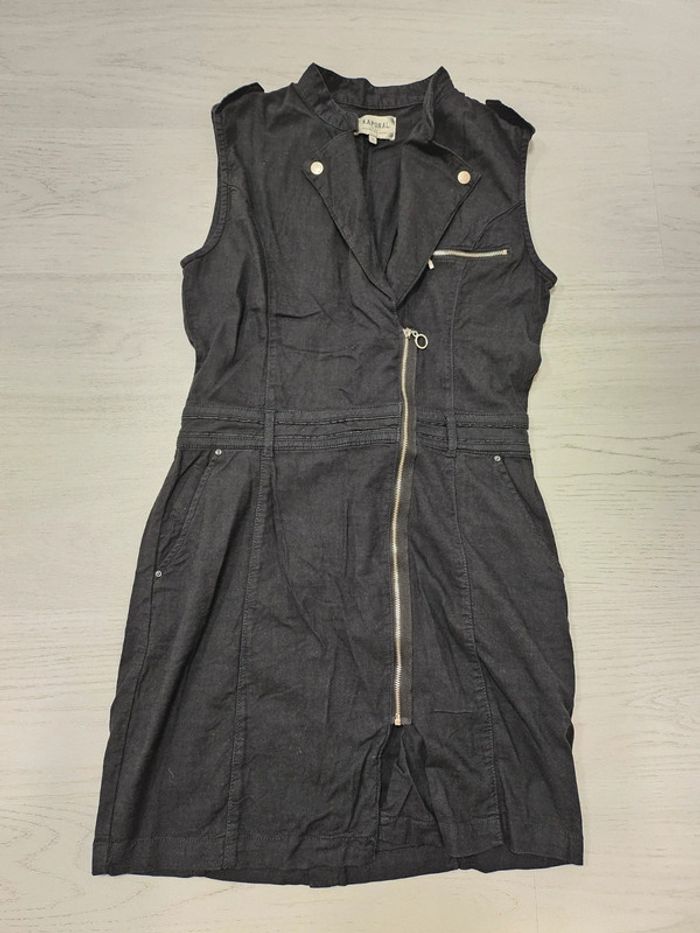 Robe noire kaporal