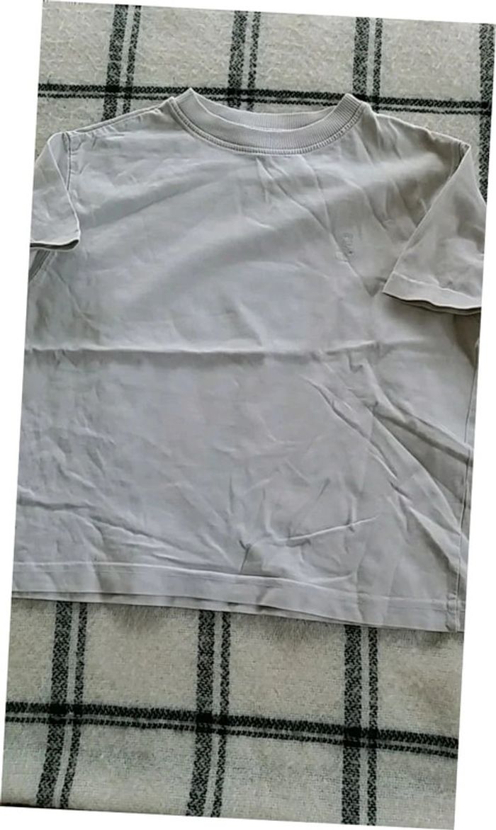 Tee shirt enfant taille 6 ans