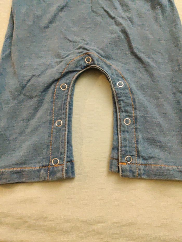 Combinaison jeans bébé 70 cm - photo numéro 3