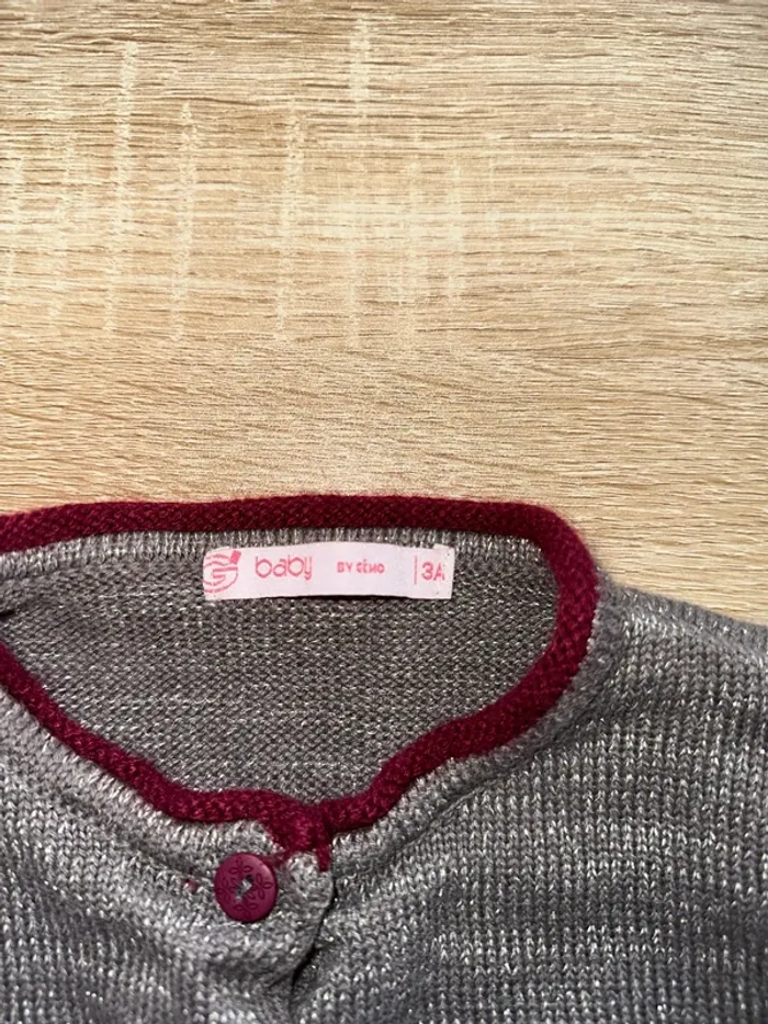 Vend gilet avec motif taille 3 ans marque gemo en très bonne état - photo numéro 3