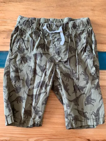 Short bermuda dinosaure h&m taille 8 ans
