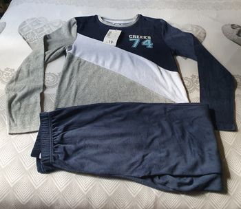 Pyjama creeks de taille M , 176cm