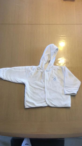 Veste blanche à capuche Tissaia 12 mois