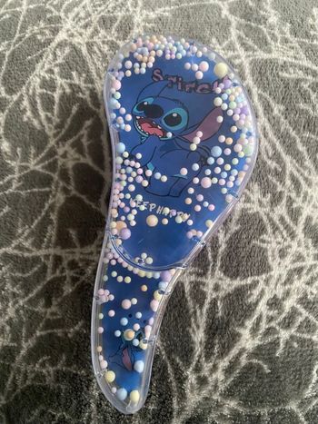 Brosse massante Stitch