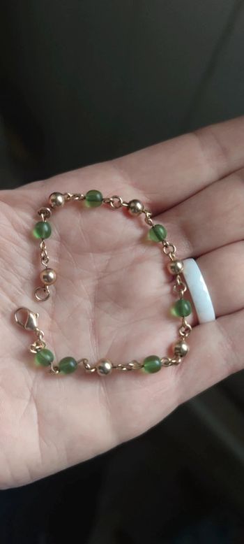 Bracelet avec perle verte