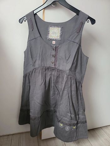 Tunique la mode est à vous 40 peu portée