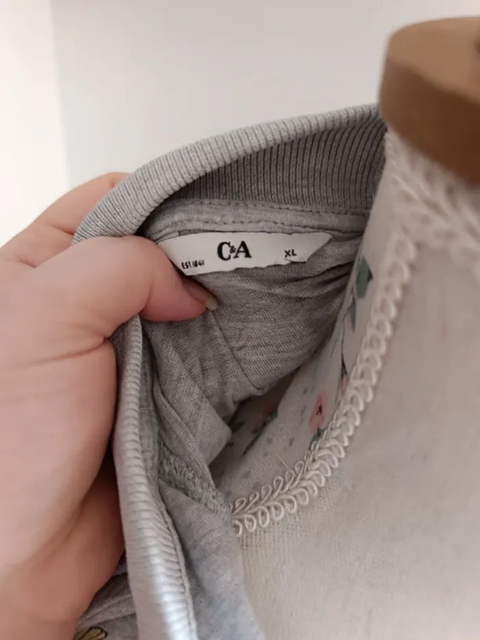 🎀 jolie polo gris motif banane taille XL c&a 🎀 - photo numéro 3