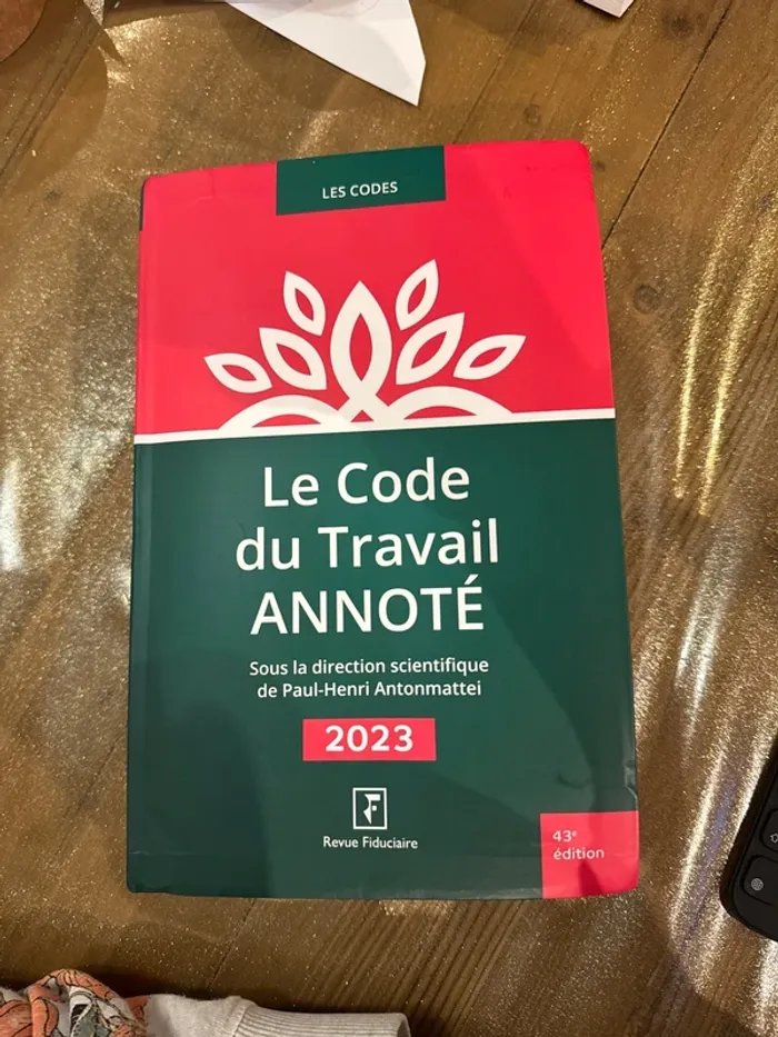 Livre le code du travail annoté 2023
