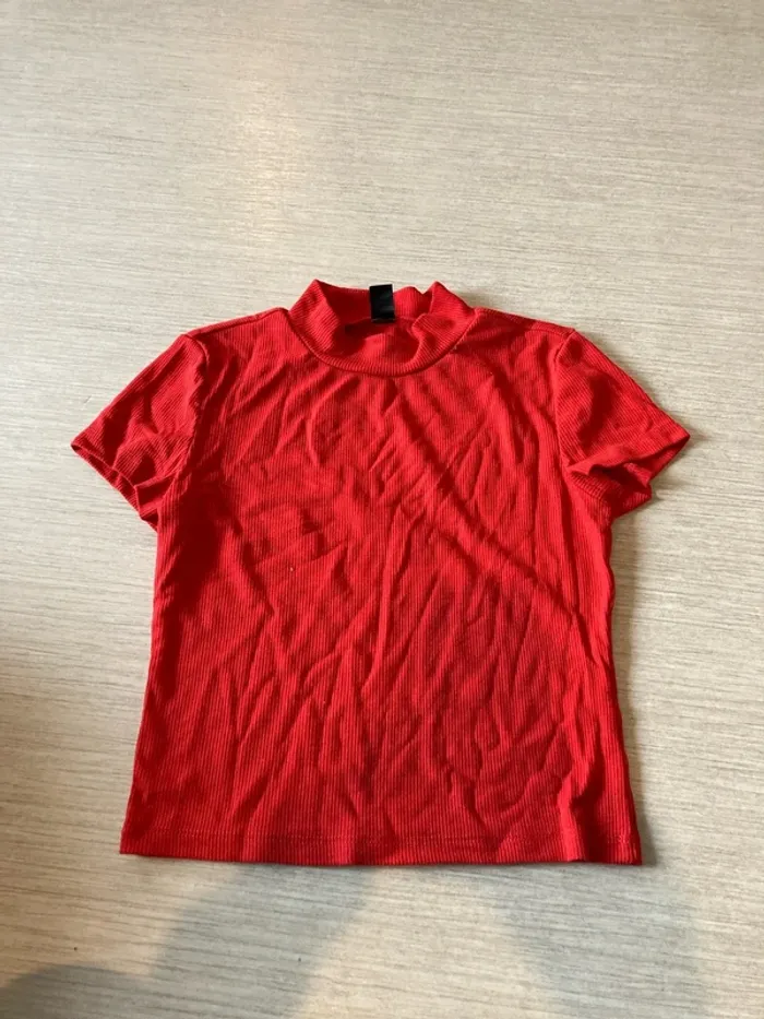T-shirt court rouge