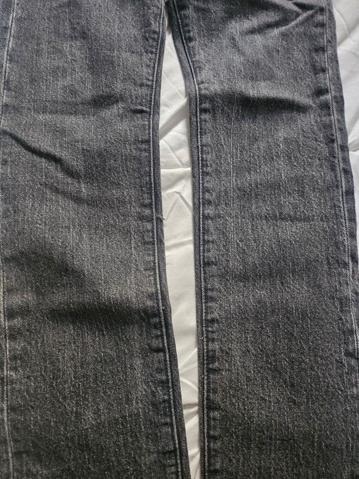 Jeans homme taille 38 marque levis straus - photo numéro 2