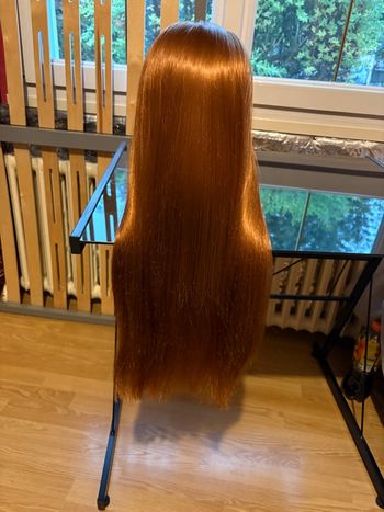 Tête à coiffé avec pied