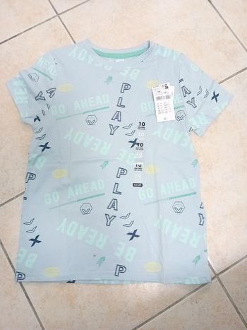 Tee shirt Neuf bleu 10 ans