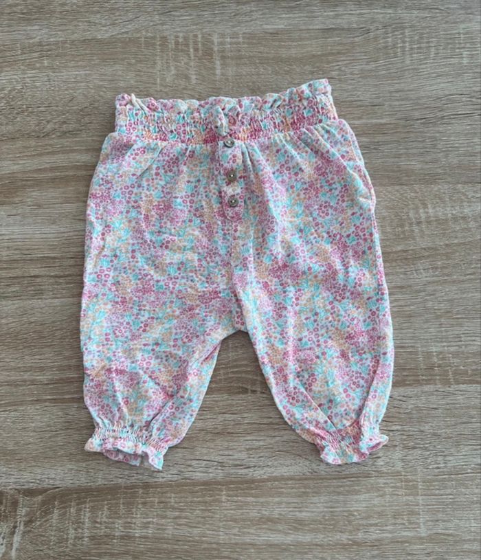 Pantalon fleurs bébé fille - Kiabi - 68cm 6-9 mois