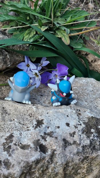 Super figurine Pokemon Nintendo finger puppet évolution archeomir cranidos Charkos 