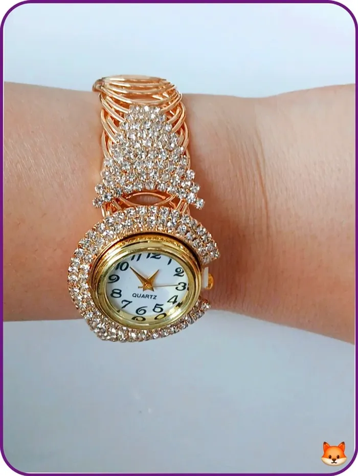 Montre bijou dorée brillante à strass – look glamour et élégant - photo numéro 4