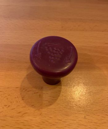 Bouchon pour bouteille type champagne crèment vin maison du monde  Violet Motif grappe de raison