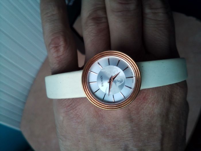 Magnifique montre Balmain femme - photo numéro 2