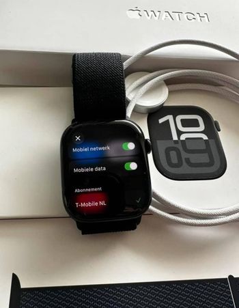 Apple Watch Series 10 2025 GPS + Cellular 46 mm Noir de jais