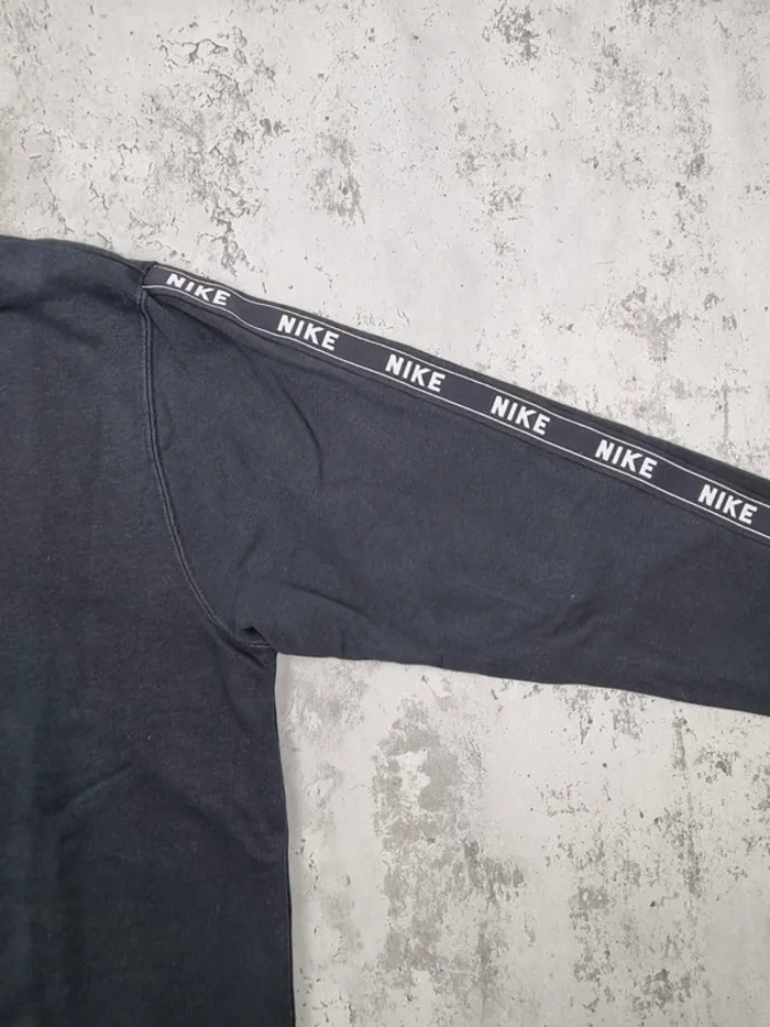 Sweat noir Nike – Taille L Femme (mesures en photos) - photo numéro 5